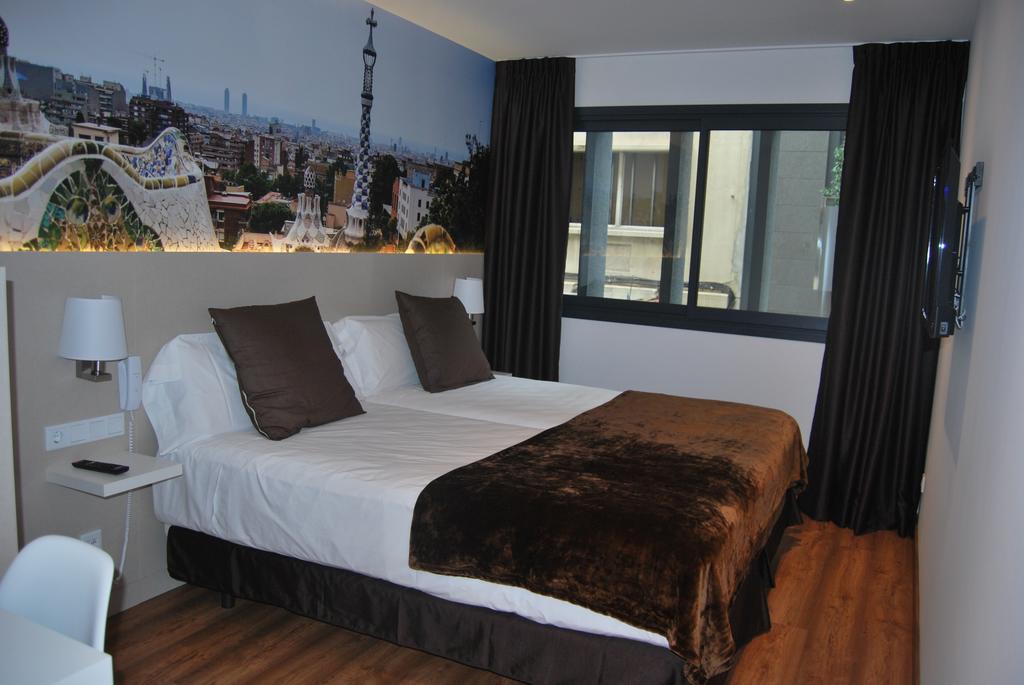 Hotel Bestprice Gracia Barcelona Szoba fotó